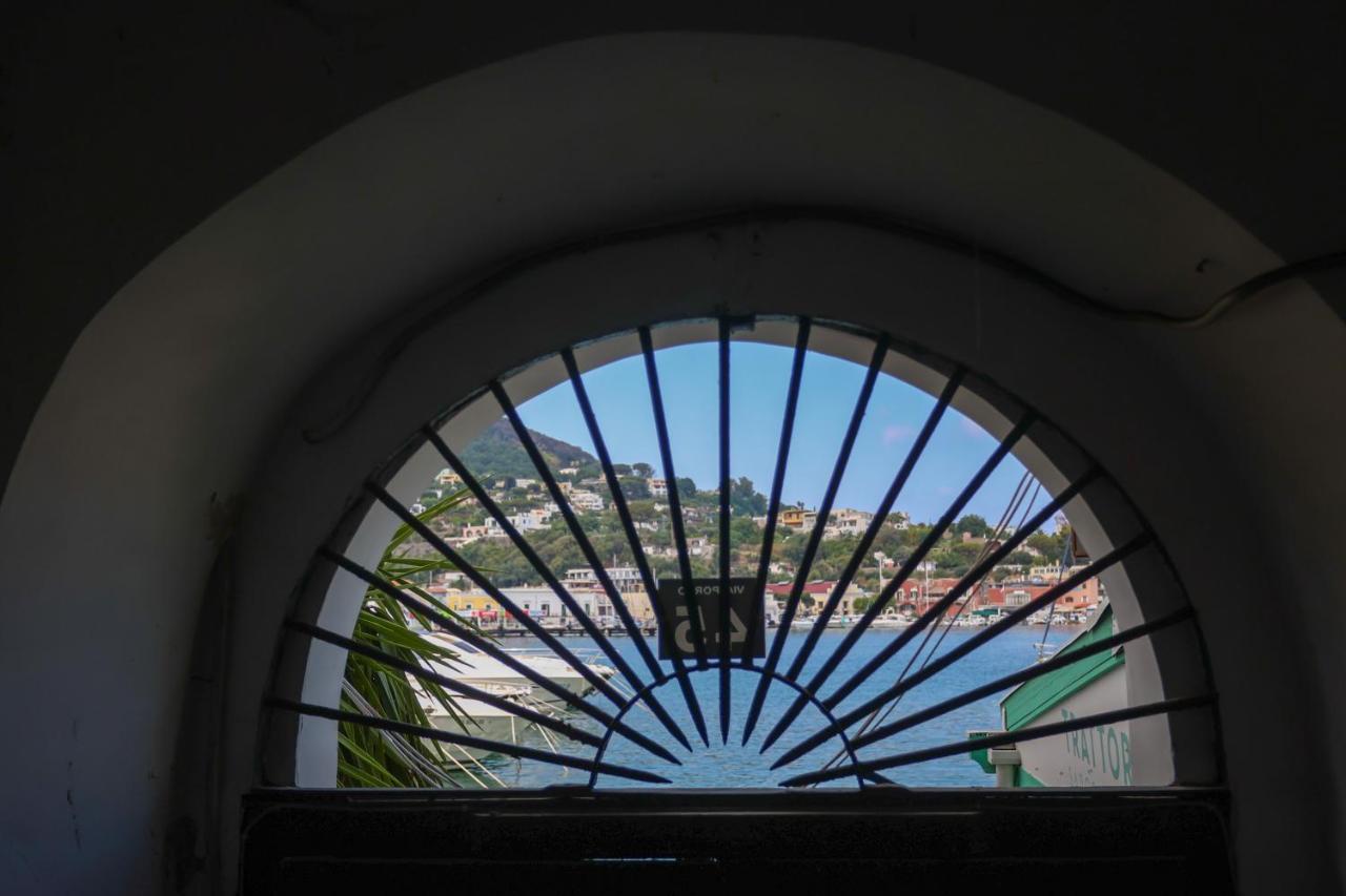 Appartamento Panoramico La Rosa Dei Venti-Libeccio Ischia Zewnętrze zdjęcie